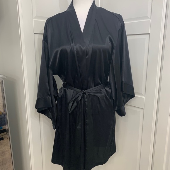 La Senza Black Satin Robe - Picture 1 of 4